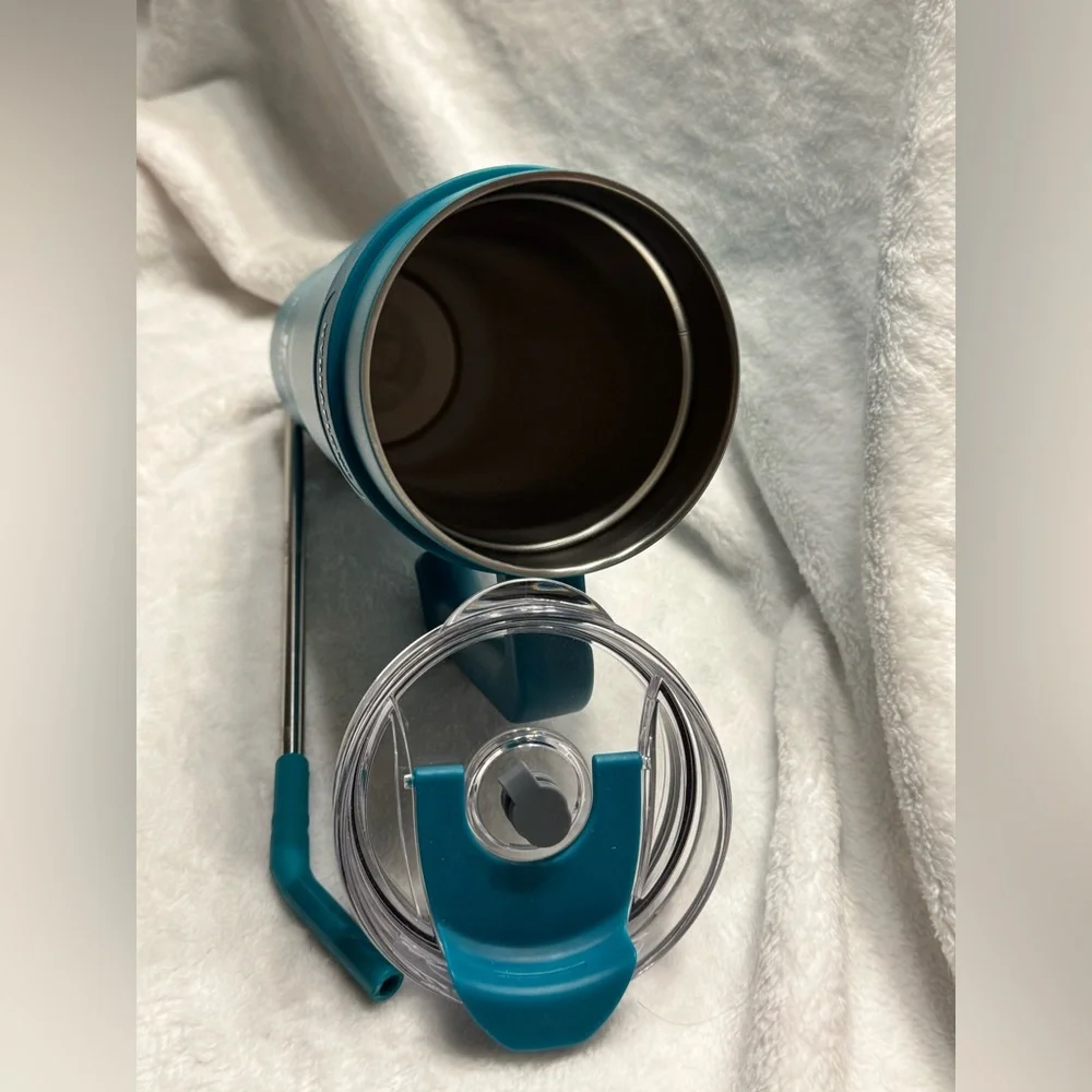 Hydraflow Teal Tumbler with Straw and Handle - Picture 3 of 4